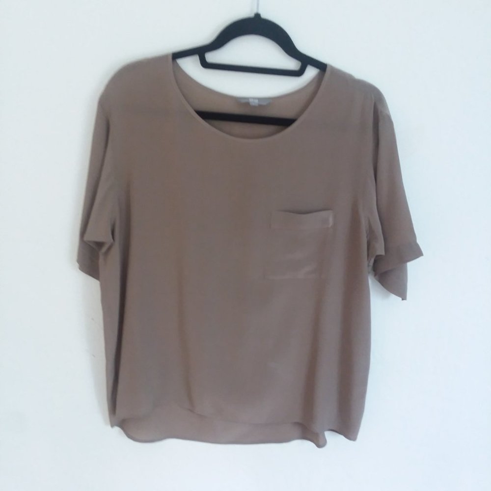 Uniqlo 100% silk blouse in taupe color